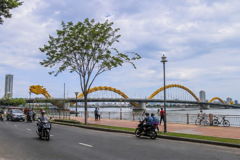 Han River / центр — характерная деталь